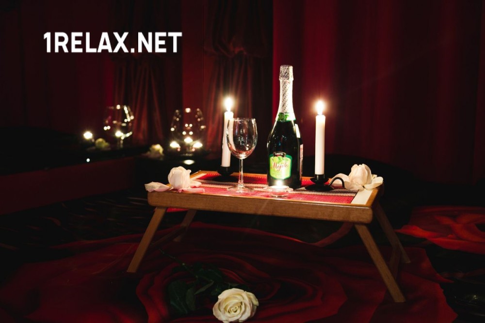 Порно фильмдер мағынасы бар аударылған Жетілген әйелдердің эротикалық фотосуреттері