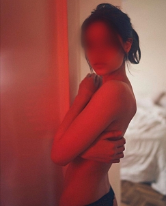 Девушка массажистка Ева, салон Kan